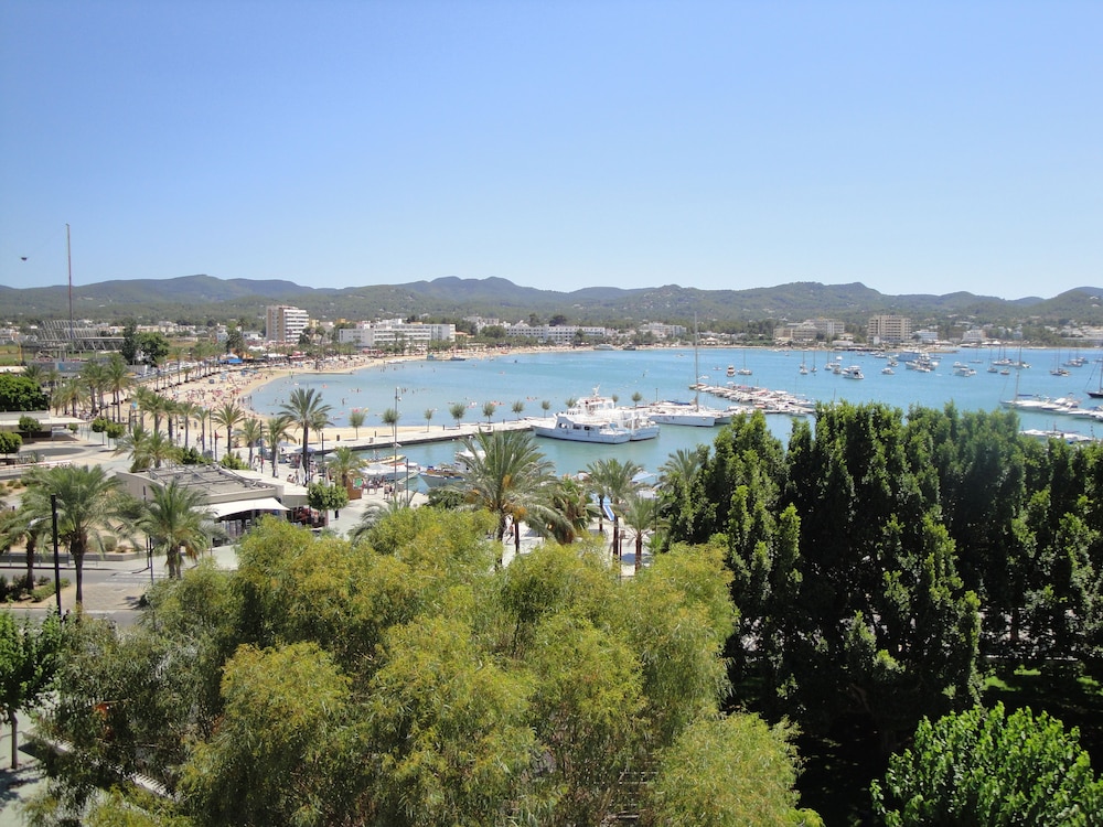The Blue Apartments by Ibiza Feeling - Adults Only 22/30