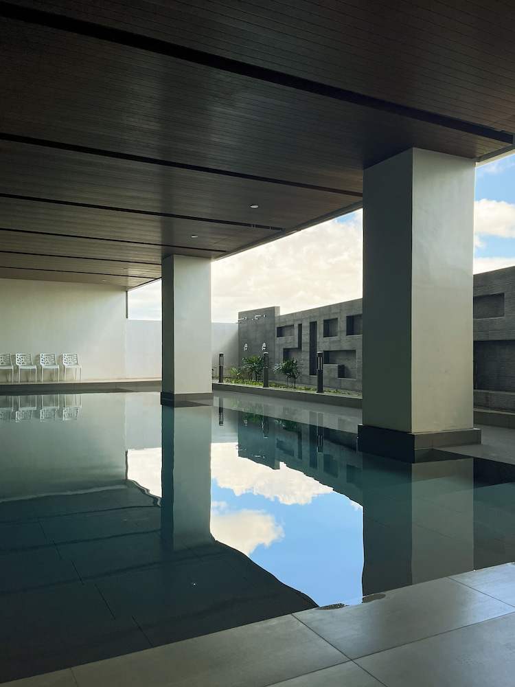 Hotel 101 Fort 32/61
