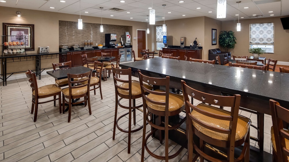 Best Western Plus Greenville South 31/41