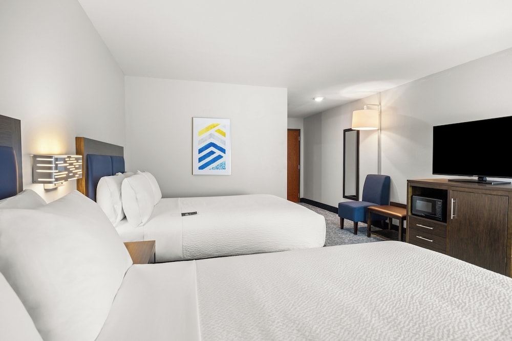 غرفة قياسية بسرير فردي، Holiday Inn Express Asheville Woodfin an IHG Hotel 5/10