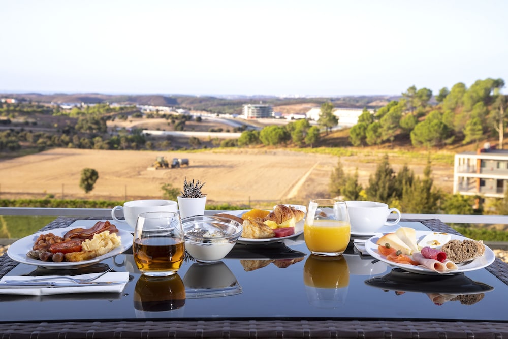 Algarve Race Resort Hotel 3/64
