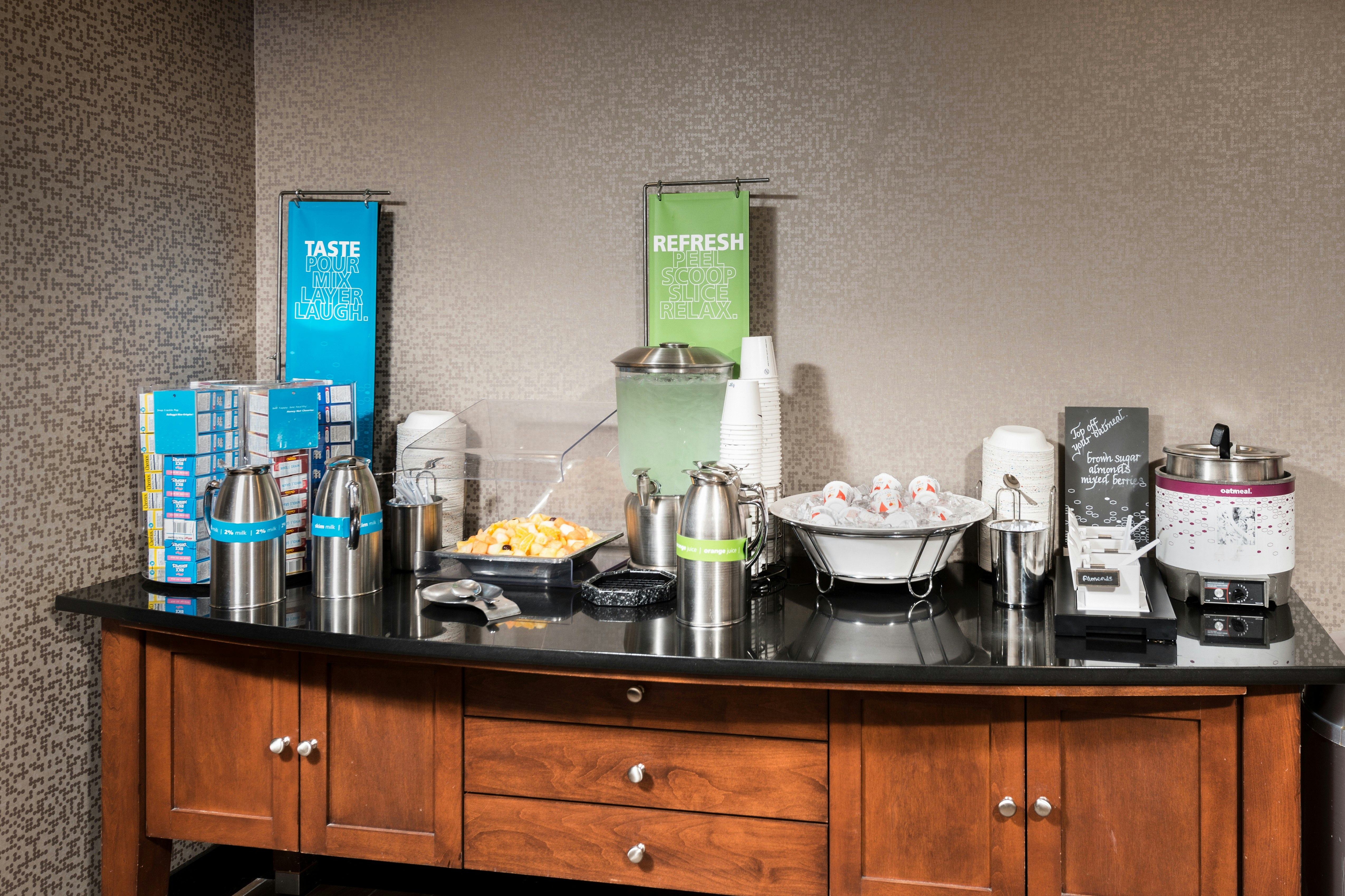 Hampton Inn Fall River/Westport 8/29