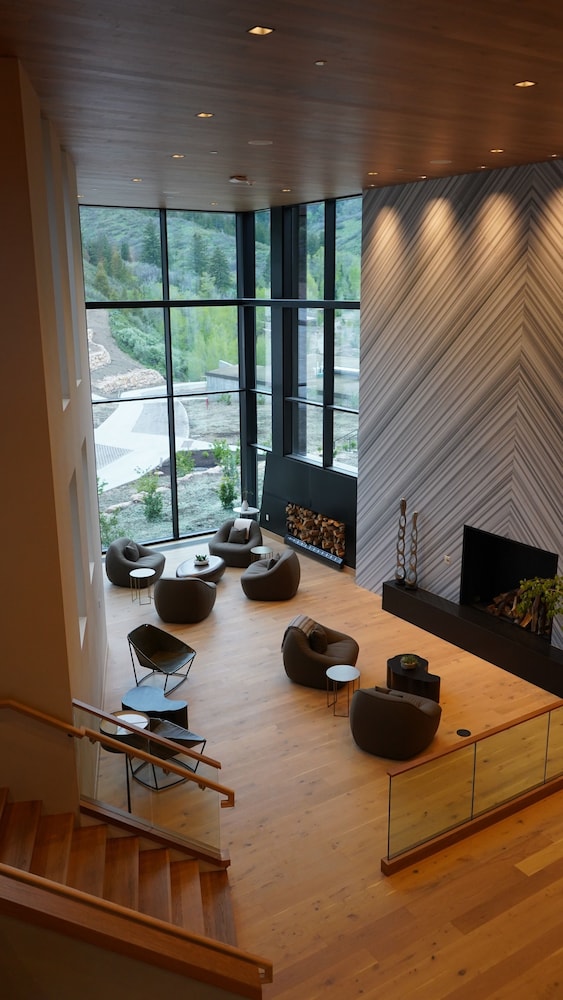 The Lodge at Blue Sky Auberge Resorts Collection 32/67