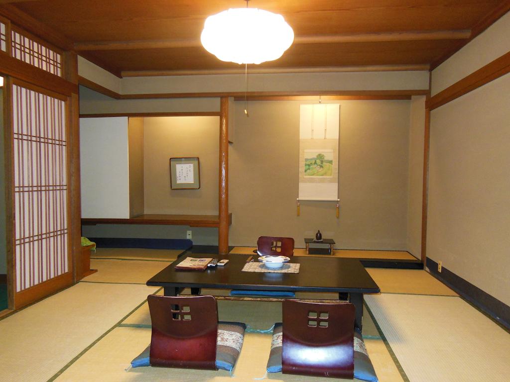 TSUTAYA RYOKAN 9/16