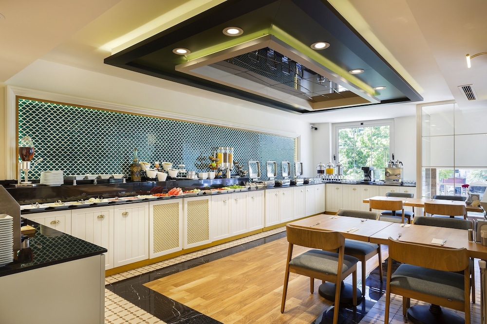 Artur Hotel Canakkale 35/45