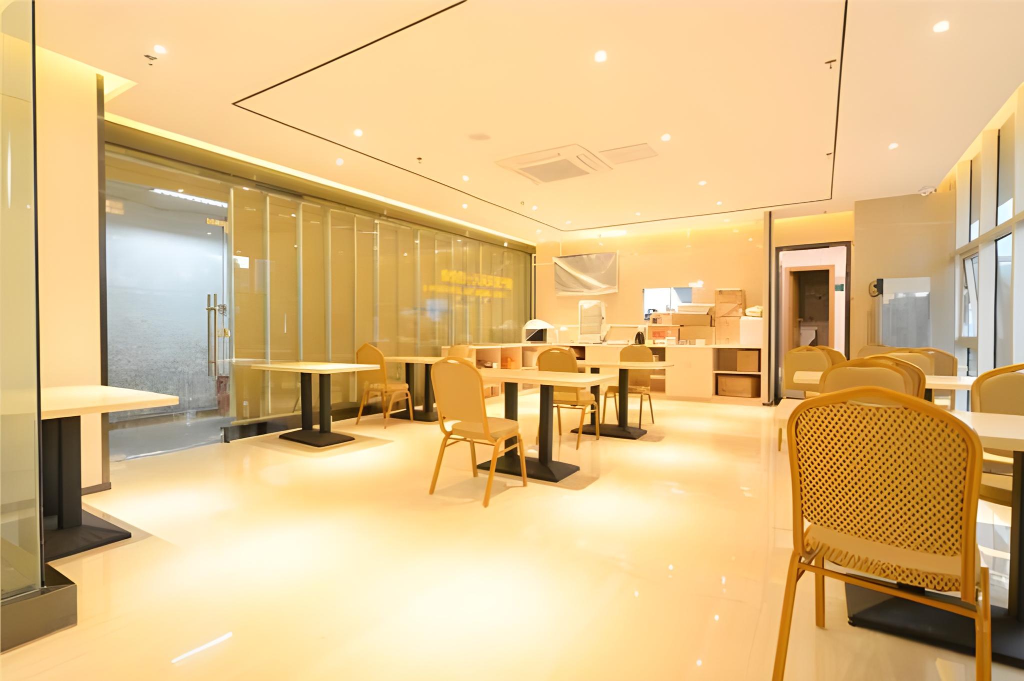 City Comfort Inn (Zhuhai Qinglv Middle Road) 35/54