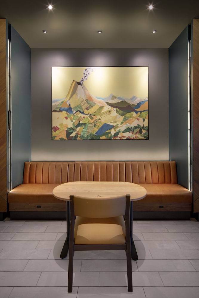 Hyatt Regency Milwaukee 46/73