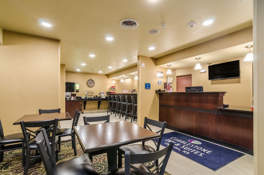 Cobblestone Inn & Suites - Oberlin 11/57