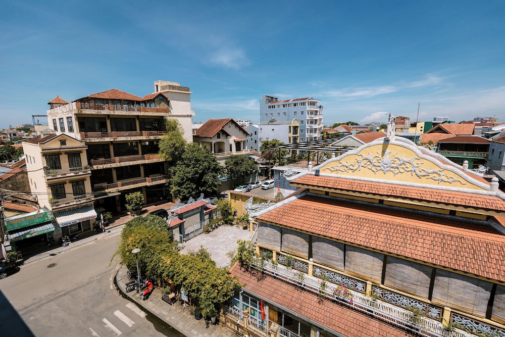 Gardenia Hue Hotel 5/64