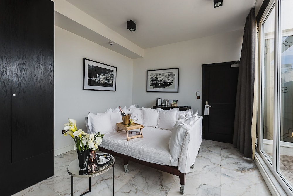 Su29 Hotel 47/65