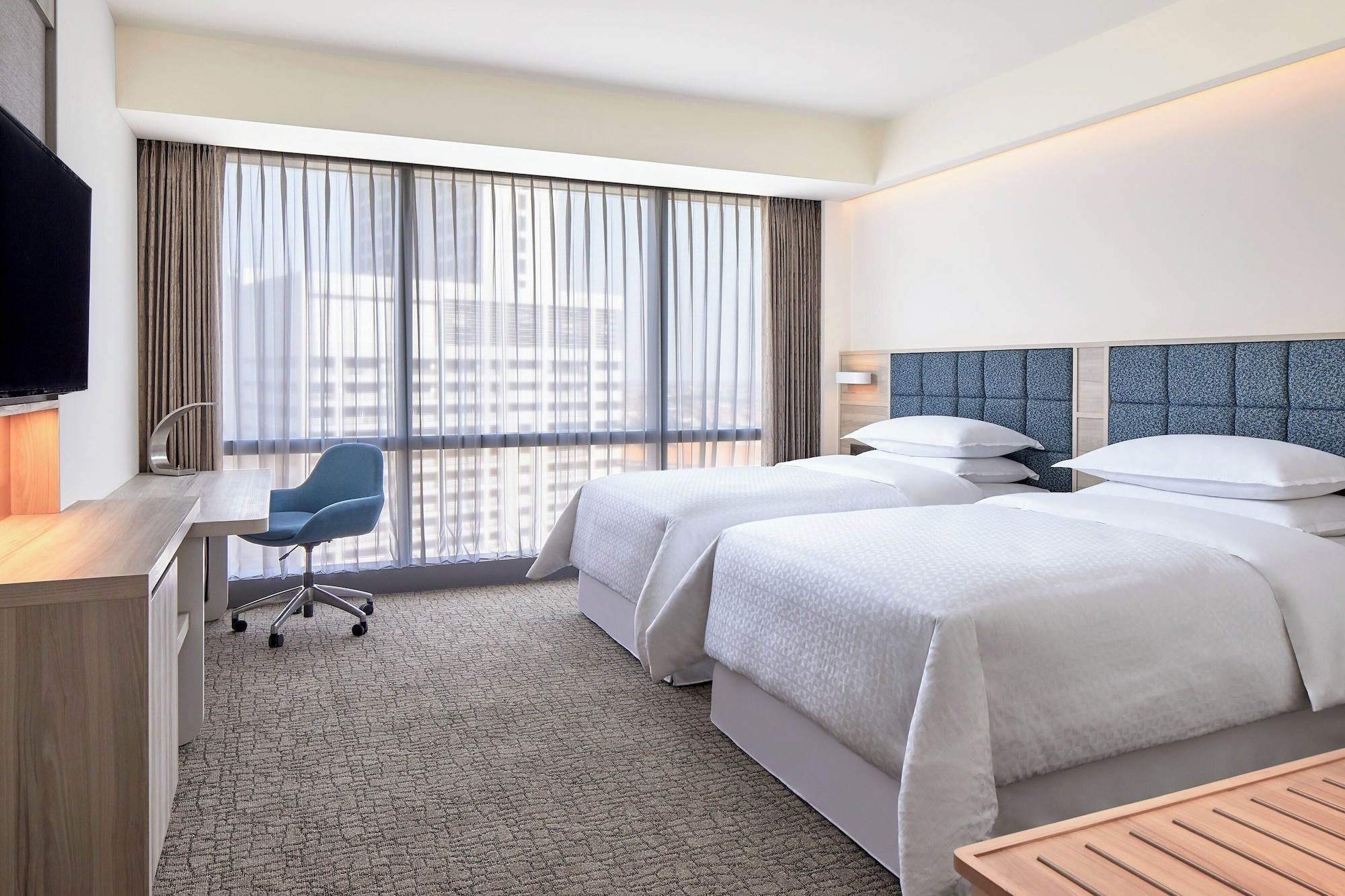 Premium, Deluxe, Twin Beds, Four Points by Sheraton Surabaya Pakuwon Indah 2/5