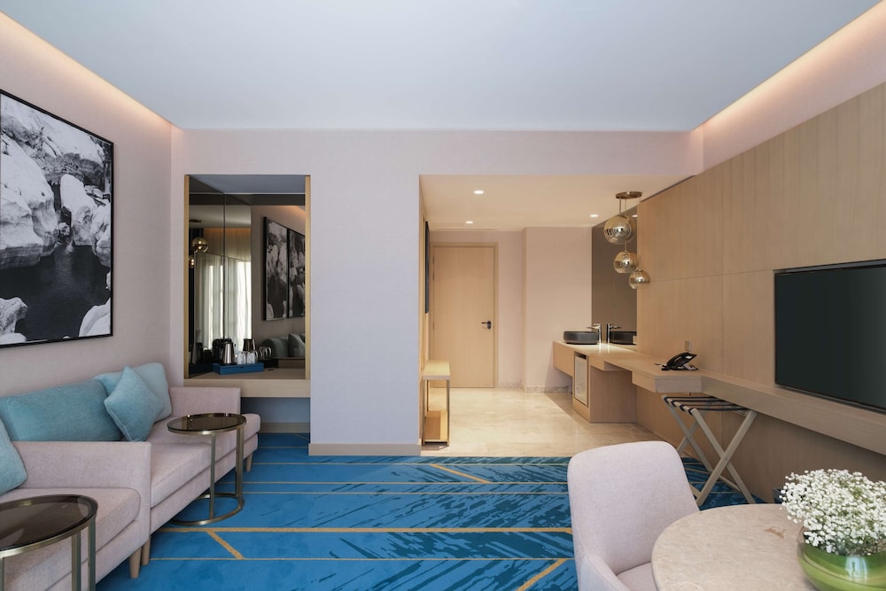 Maani Muscat Hotel & Suites 50/59