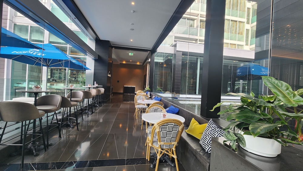 Sofitel Auckland Viaduct Harbour 69/79