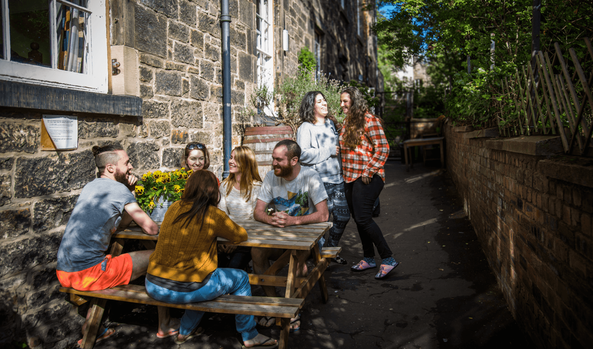 Castle Rock Hostel - Adults Only 32/39