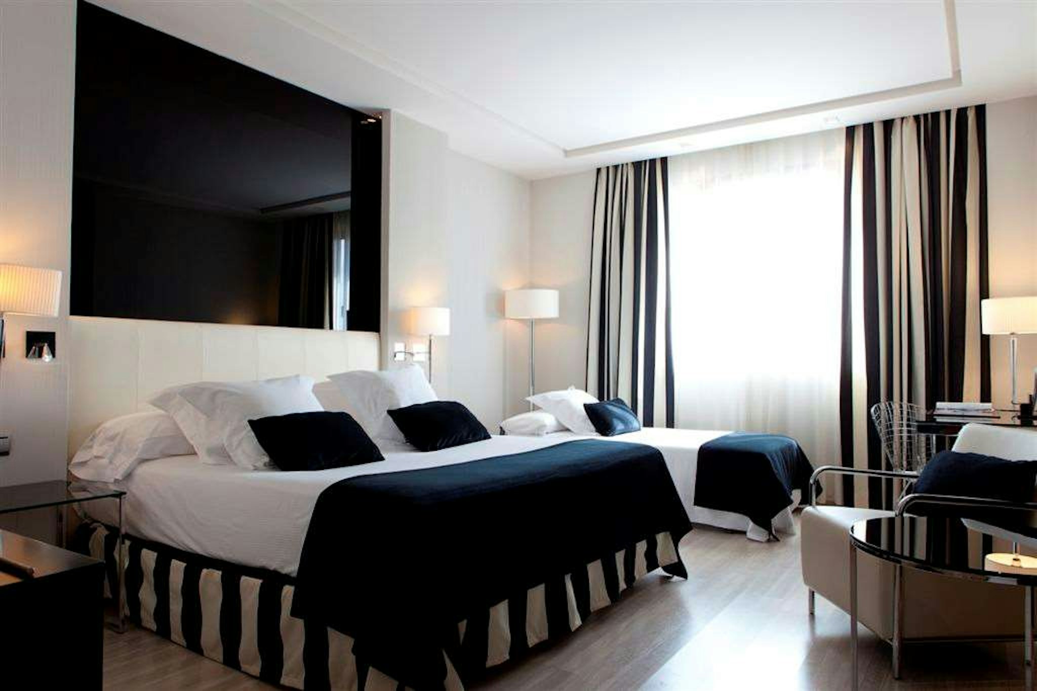 Hotel Maydrit Airport 12/49