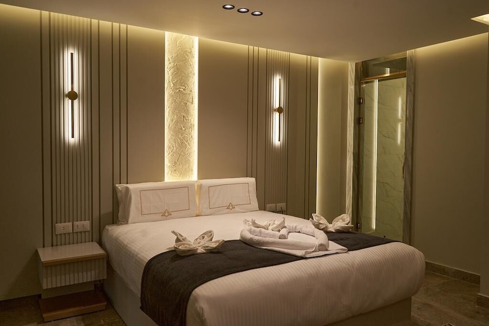 Pyramids Charm Hotel 30/72