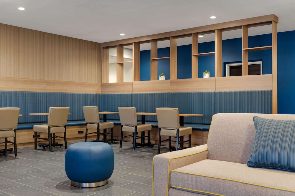 Microtel Inn Suites By Wyndham Gambrills 34/50