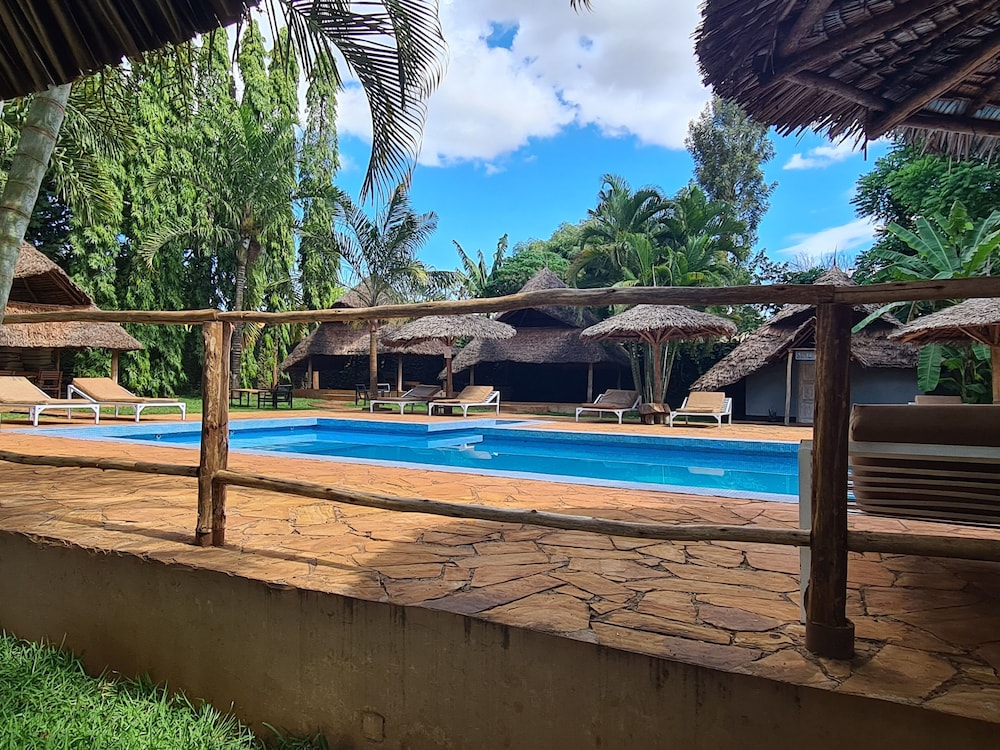 Honey Badger Lodge 20/28