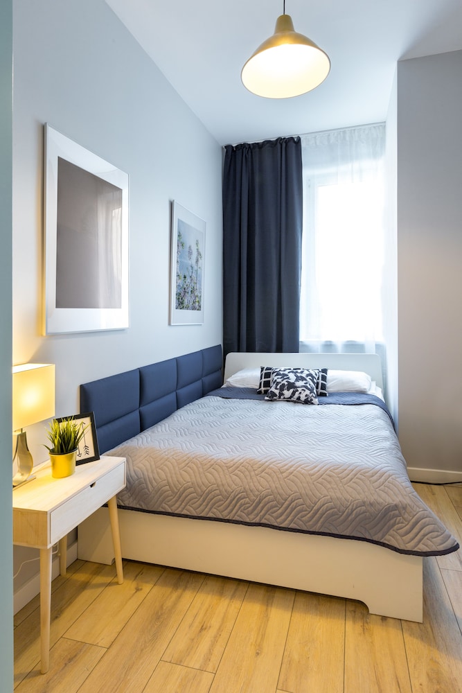 FriendHouse Apartments 22/50