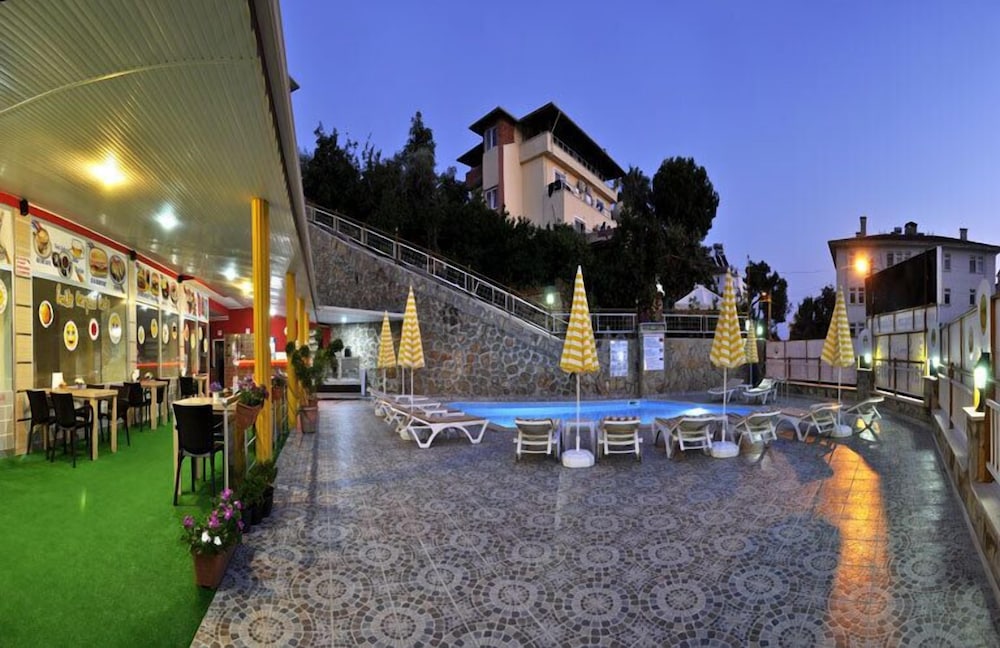 Ali Unal Apart Otel 10/12