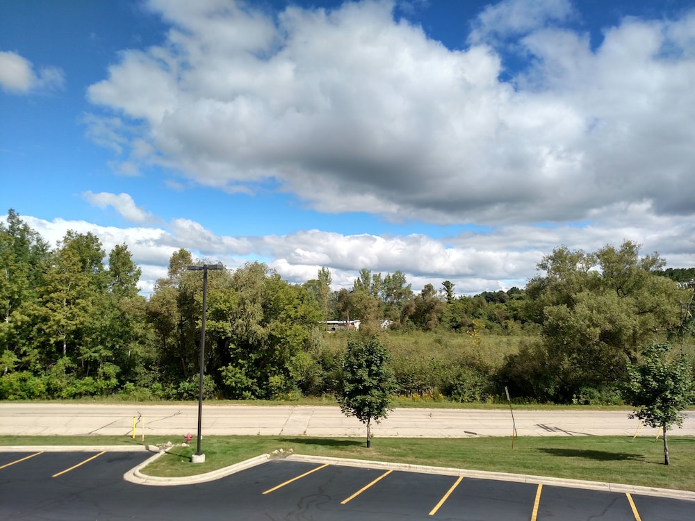 Cobblestone Inn & Suites - Clintonville 23/50
