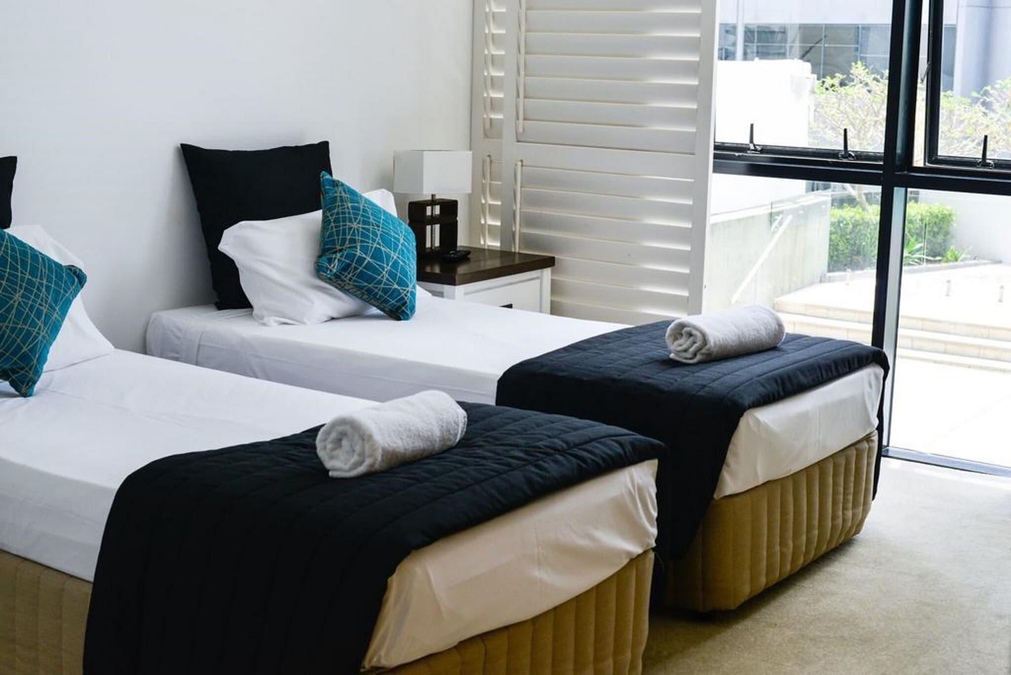 2 Bedrooms, Pool View, 2 Bathrooms