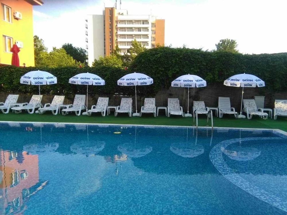 Salena Beach Hotel 46/50