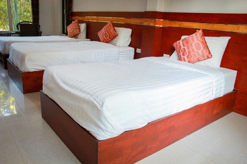 Phutien Resort 25/50