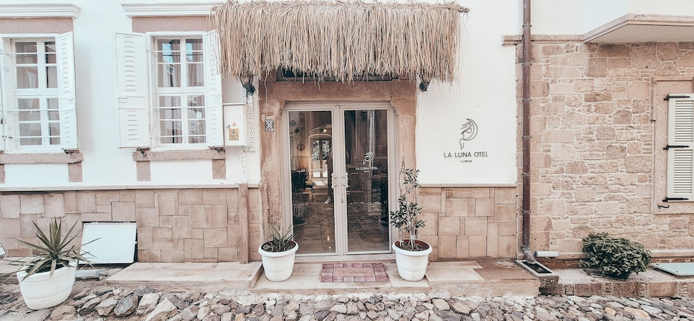 La Luna Otel Cunda 3/50