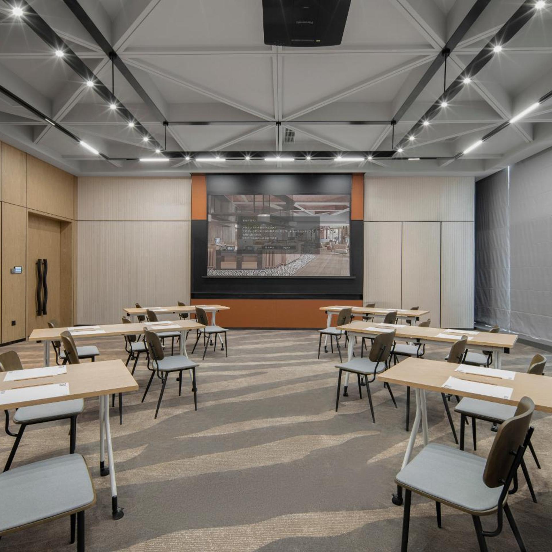 Guangzhou Zengcheng Tongpai Hotel (Xintang High-Speed Railway Station Branch) 51/60