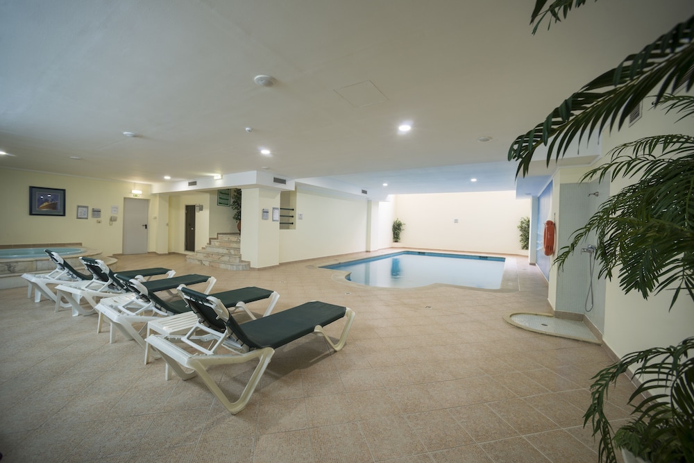 VILA GALE MARINA 20/50