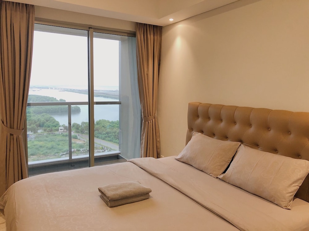 Gold Coast PIK Sea View Apartments by LongeStay 18/58