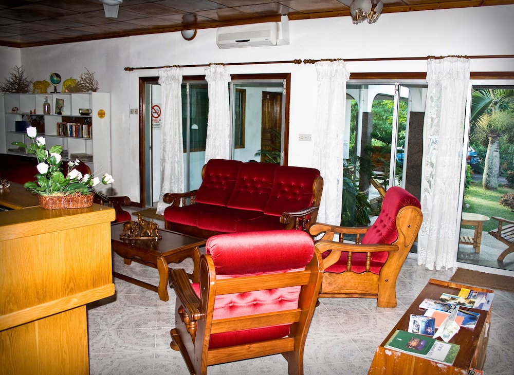 Villa De Roses 13/20