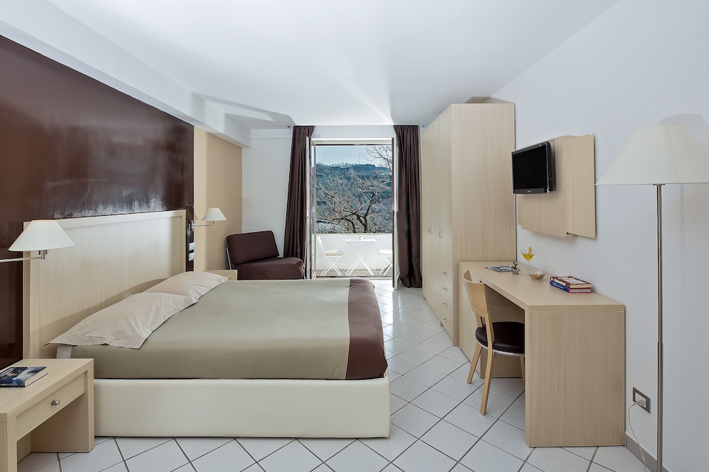 De Maria House Bed Breakfast 19/44