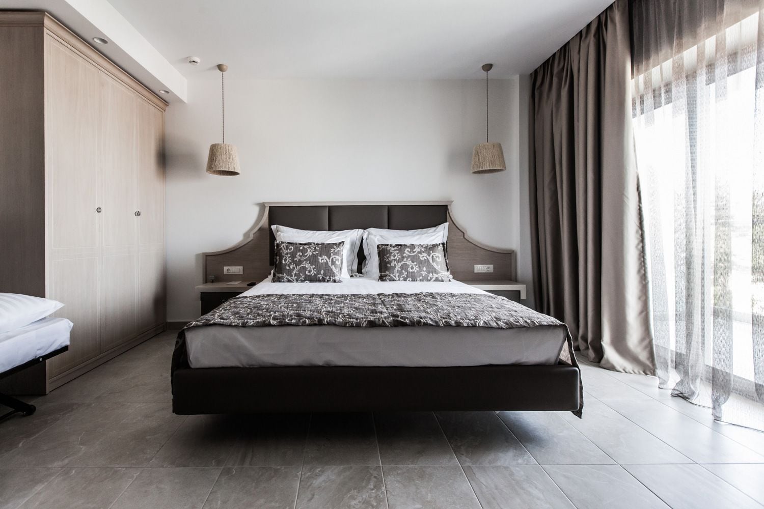 BUDGET, DOUBLE BED