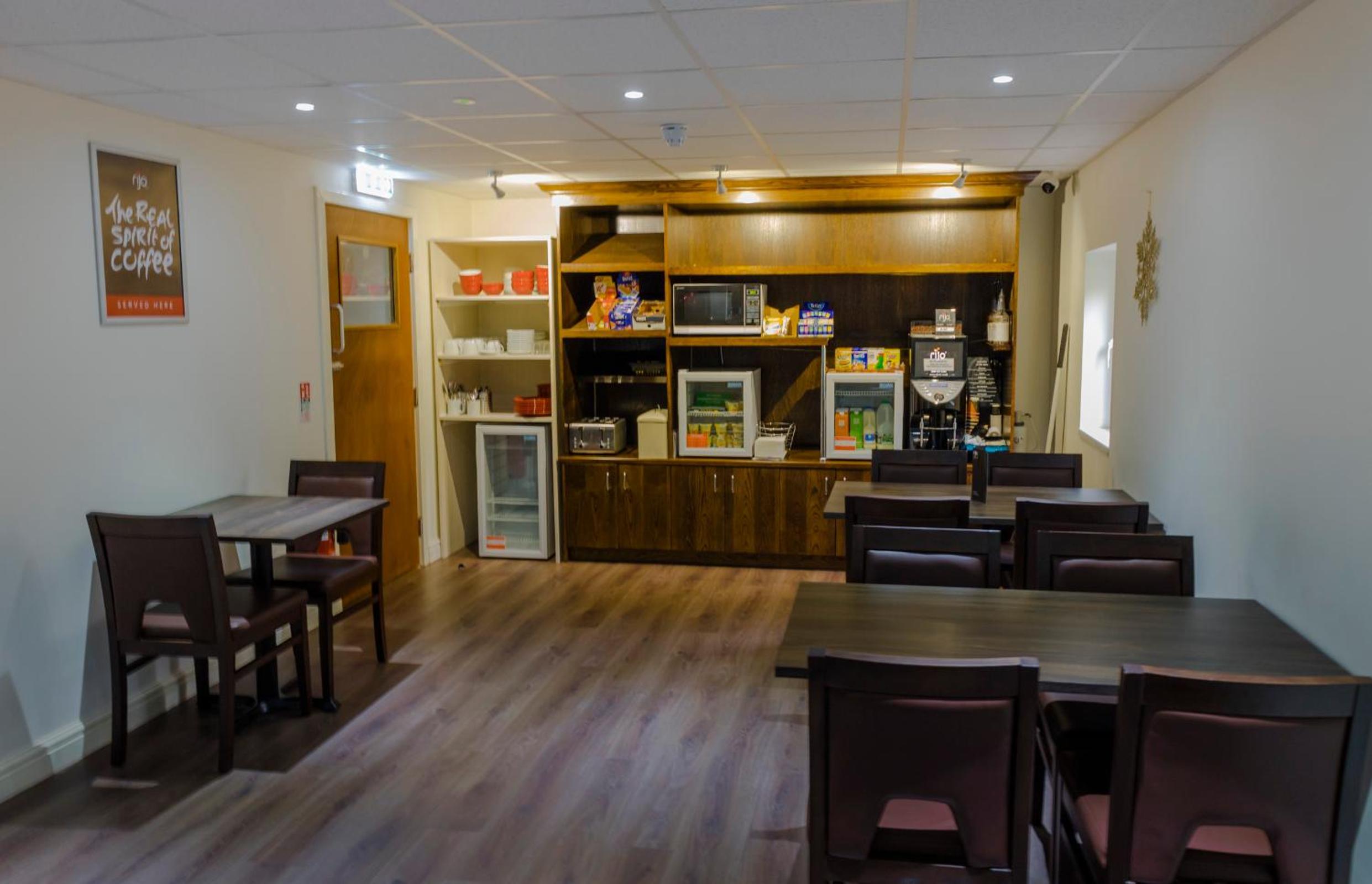 Restover Lodge Doncaster 18/23