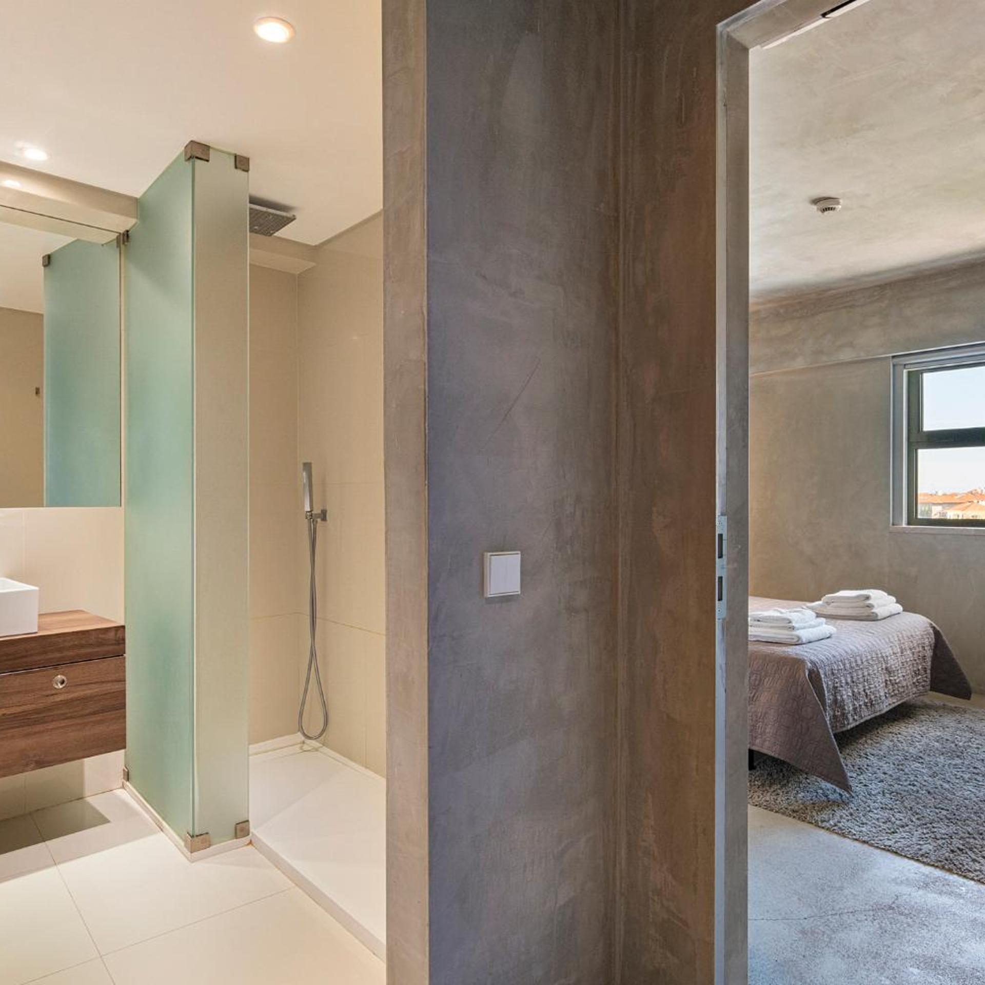 N1 Hostel Apartments & Suites 48/50