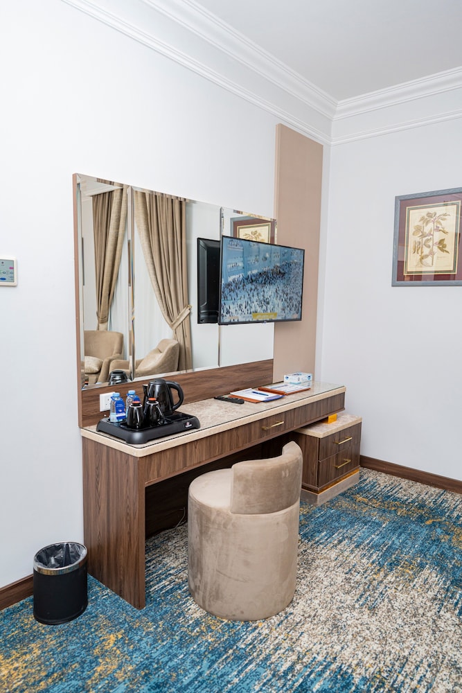 فندق اودست جدة(Odst Jeddah Hotel (Ex- Mokhtara Al Attas Hotel)) 8/50
