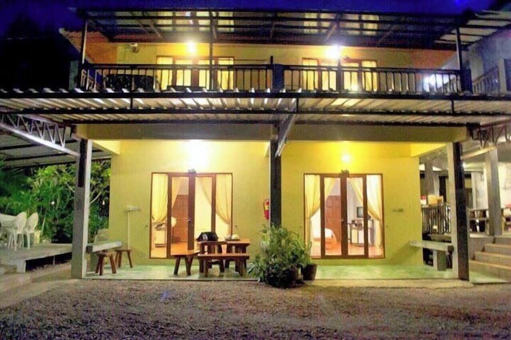 Sd Beach Resort 1/50