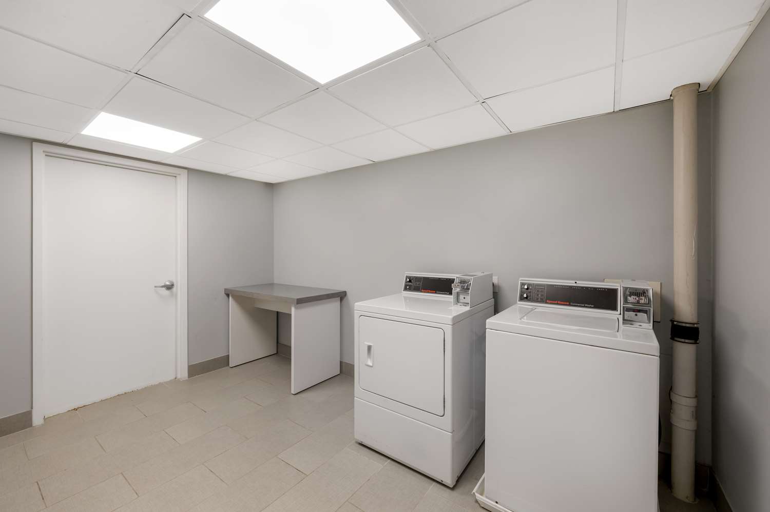 Best Western Plus Alexandria / Fort Belvoir 8/40