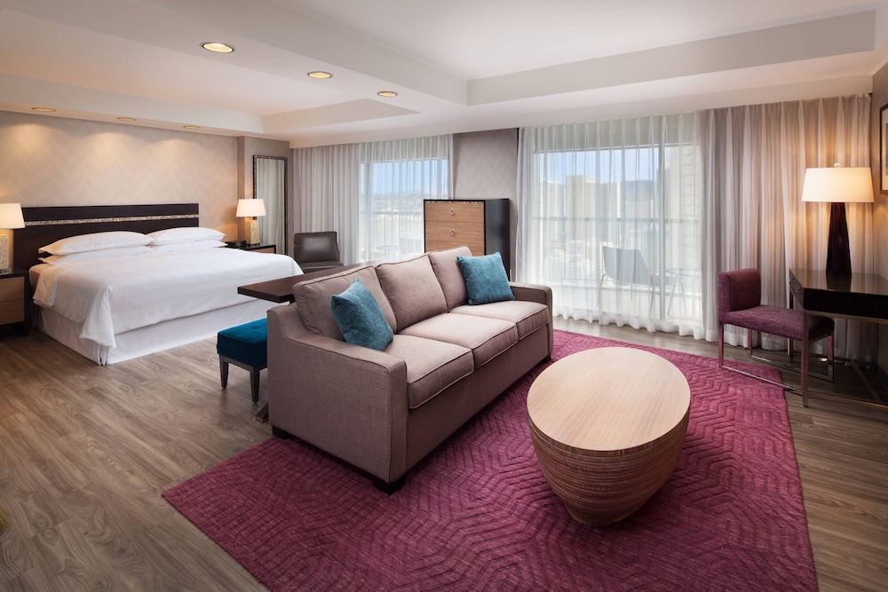 SHERATON PRINCESS KAIULANI 24/27
