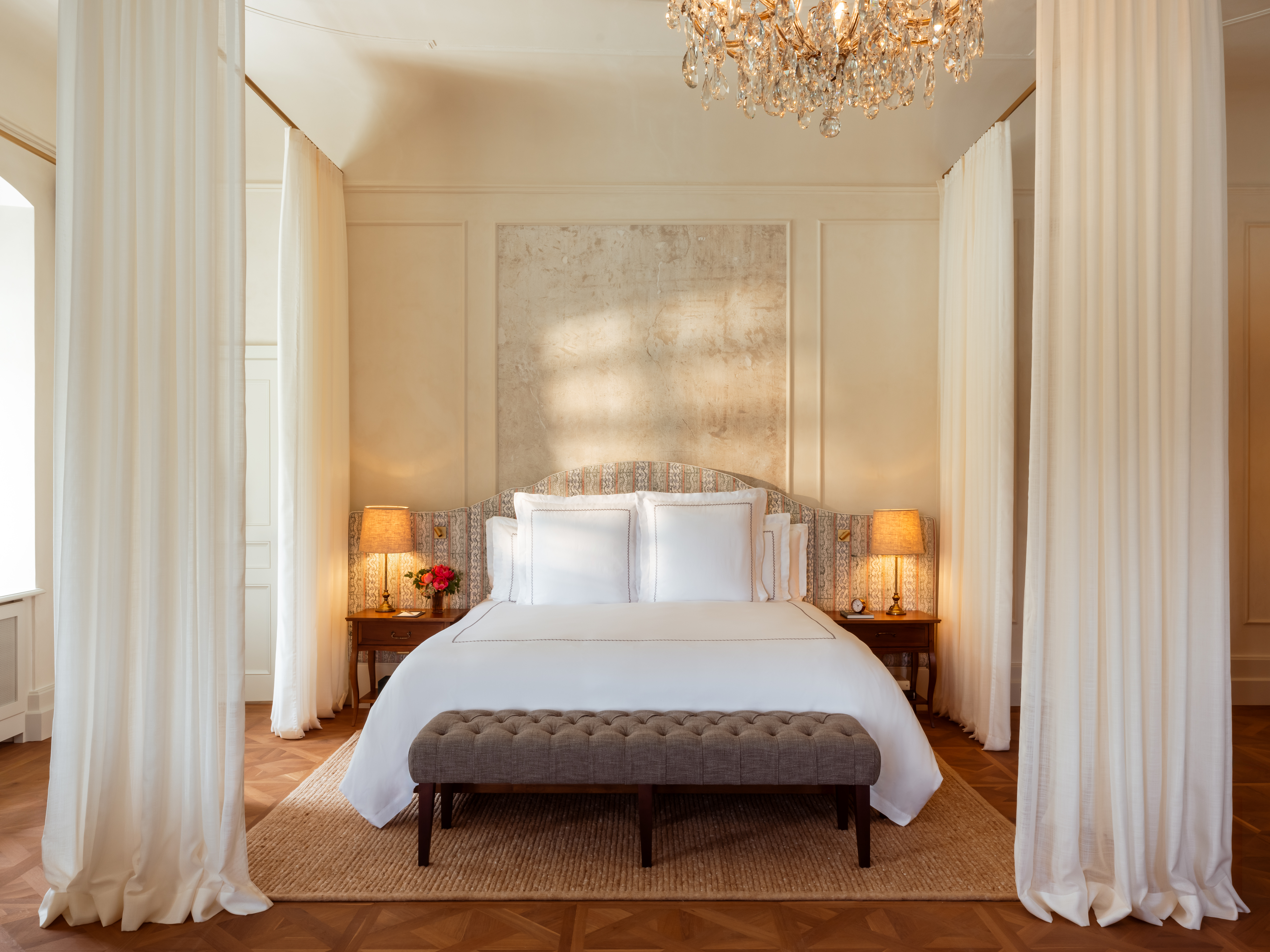 Deluxe, Suite
