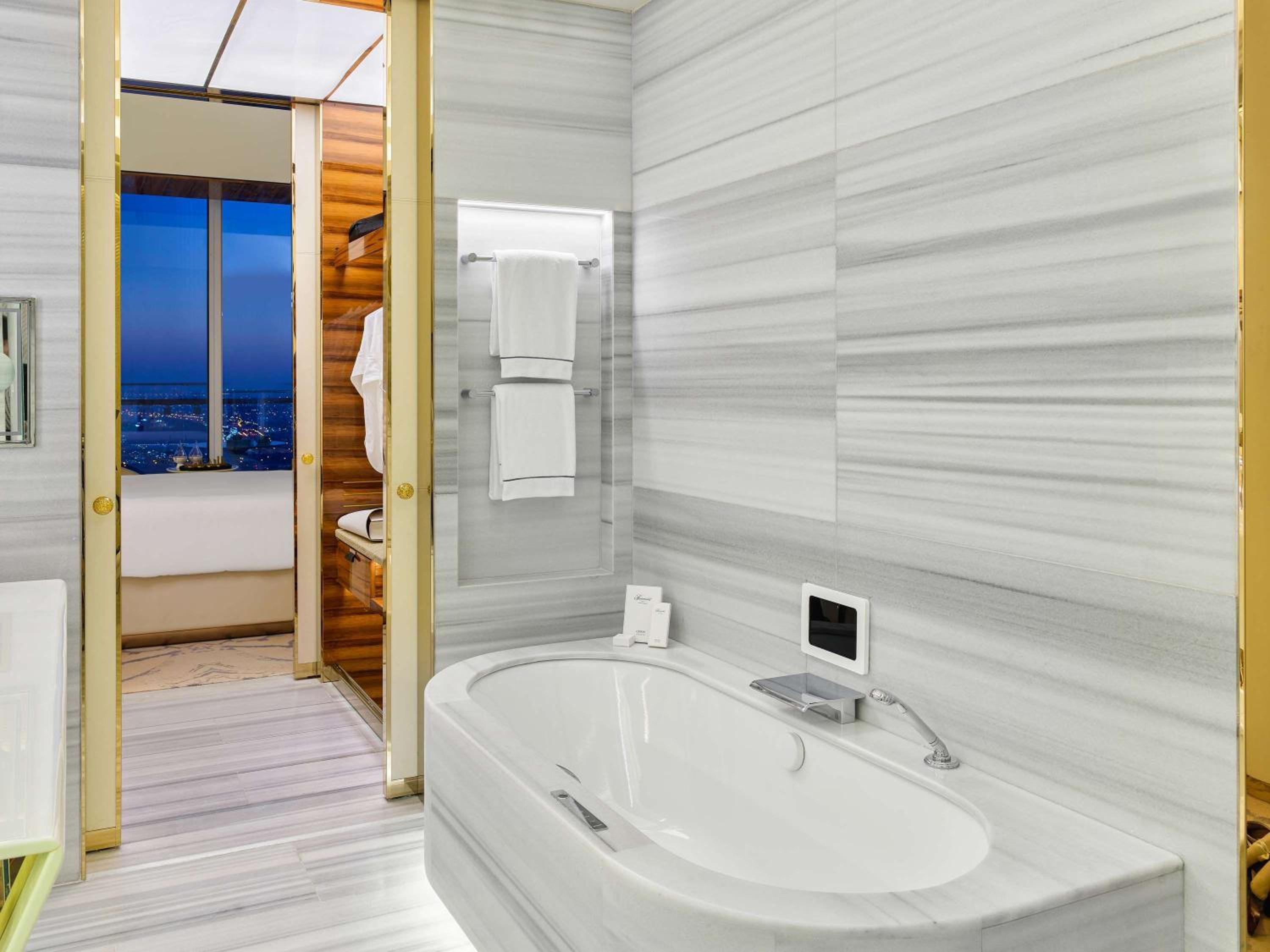 Fairmont, Single Bed, Sea View