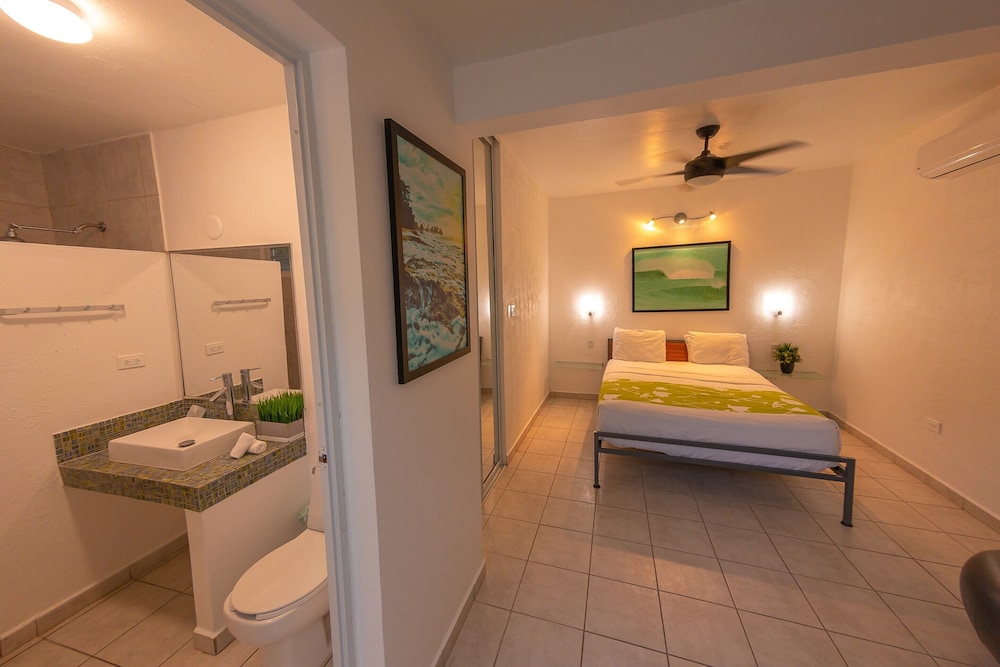 Casa Verde Hotel 46/50