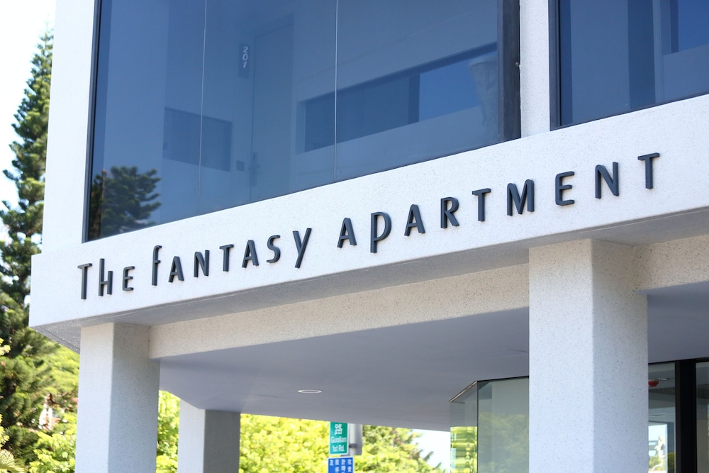 The Fantasy Apartment 5/38