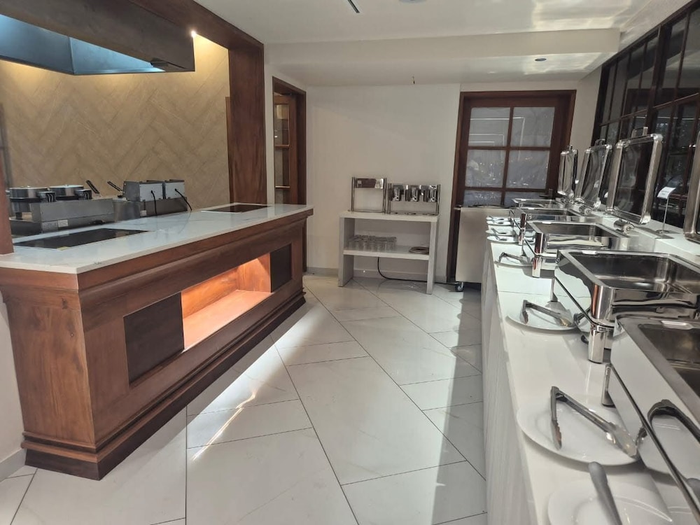 Rajarata Hotels 10/50