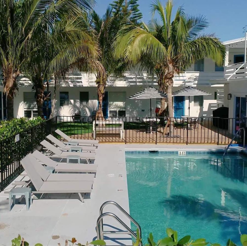 Seaspray Surf Lodge 55/56