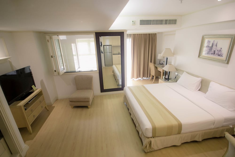 Hope Land Hotel Sukhumvit 24 10/54