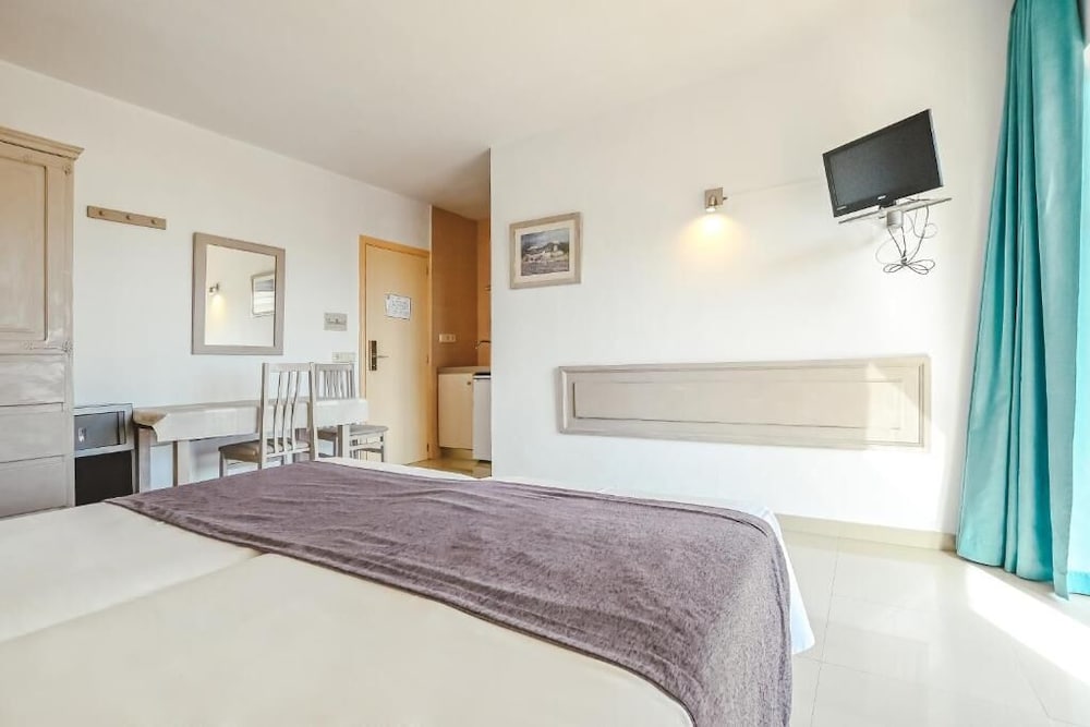 Hotel Lliteras 34/104