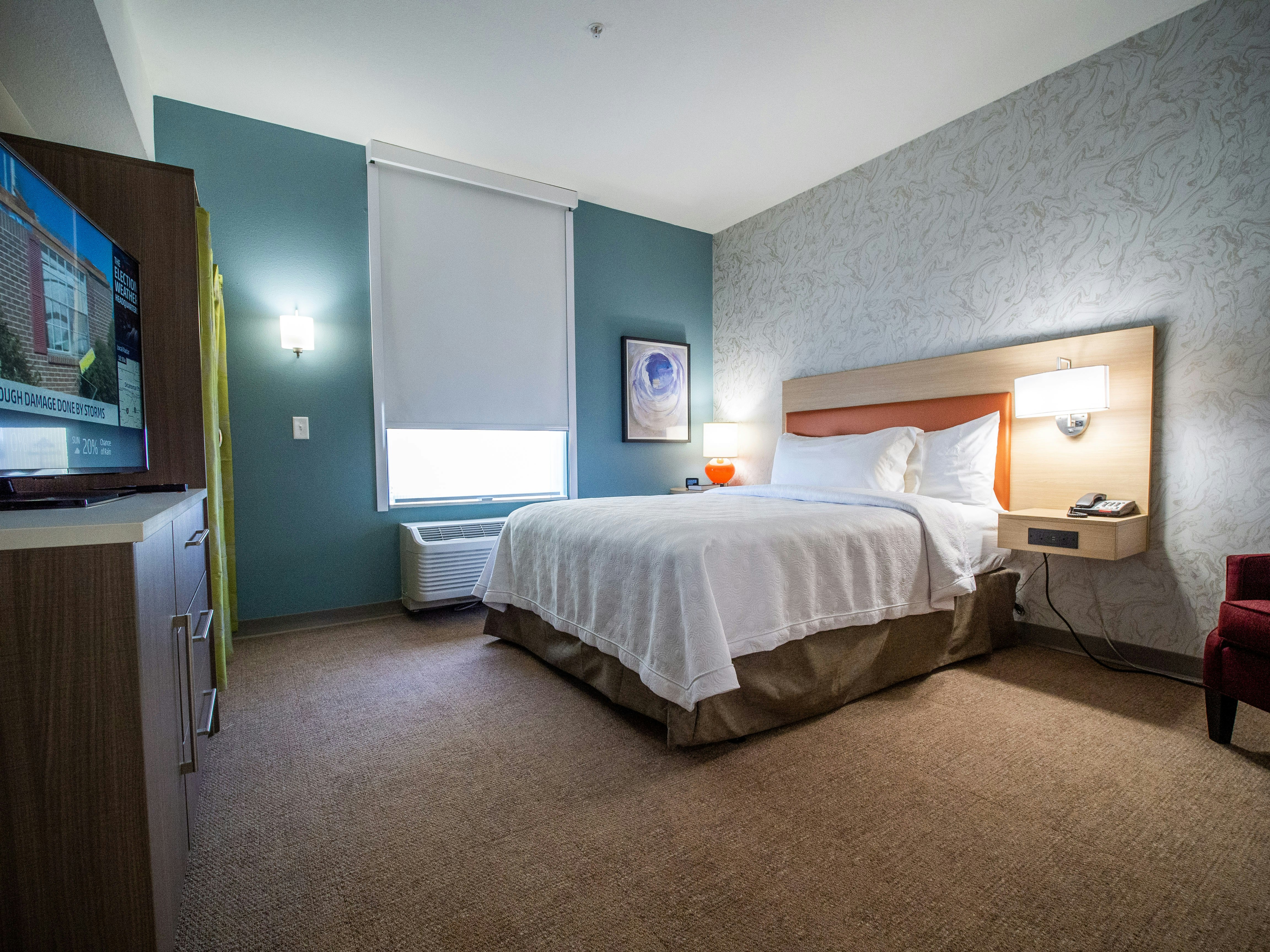 STUDIO, QUEEN BED
